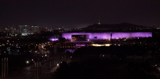 국박이 핑크빛으로
