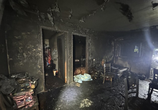 진주 주택 화재…1명 부상