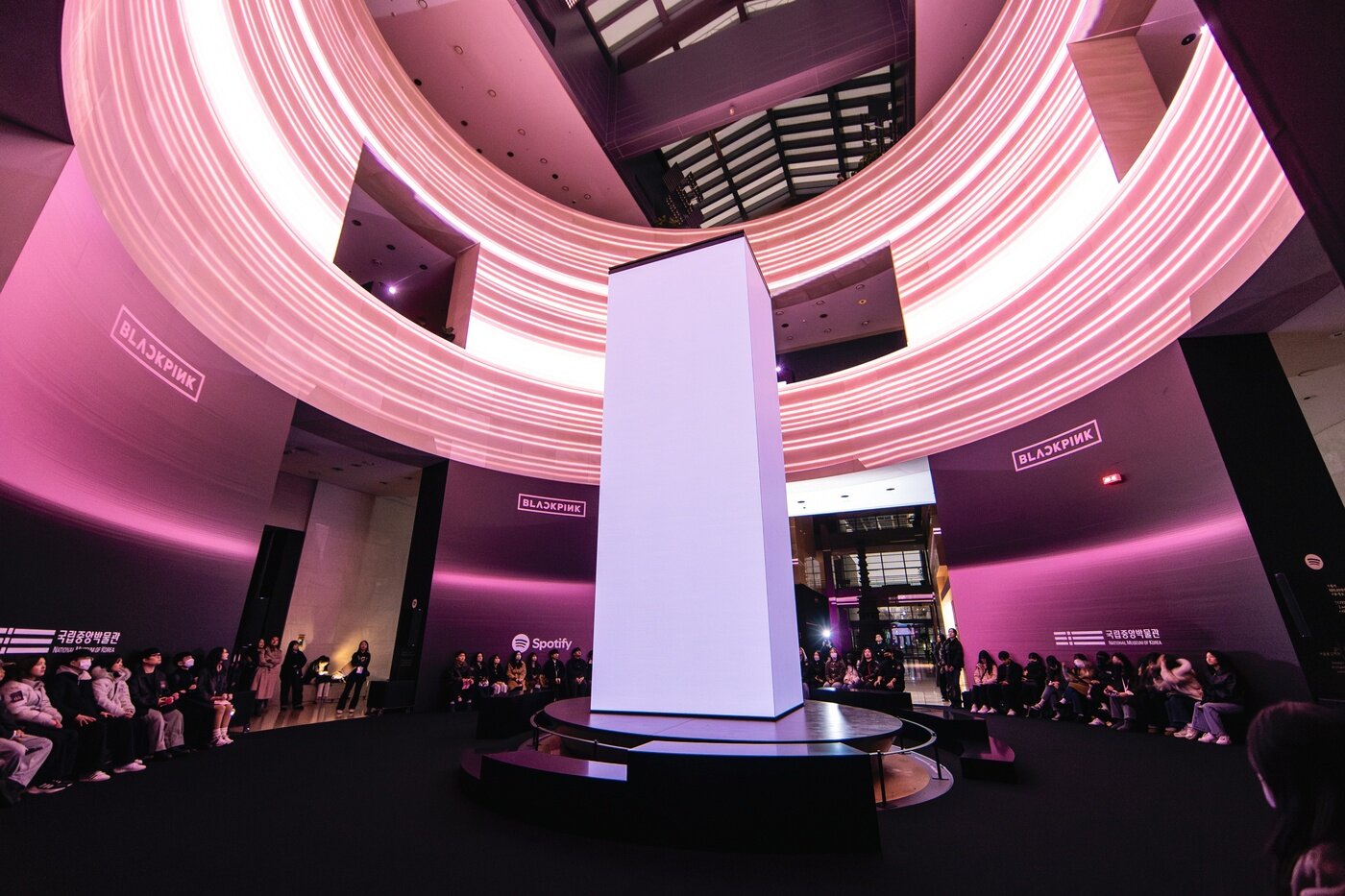 본문 이미지 - '국중박 X 블랙핑크' 프로젝트(YG엔터테인먼트 제공)