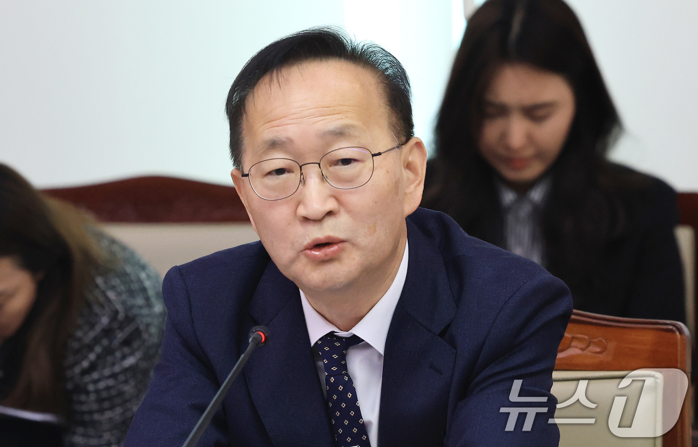 (서울=뉴스1) 임세영 기자 = 김남중 통일부 차관이 27일 서울 종로구 정부서울청사에서 열린 2026년 지방자치단체 남북교류협력 정책협의회에서 모두발언을 하고 있다. 2026.2 …