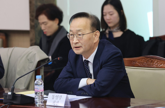 모두발언하는 김남중 통일부 차관