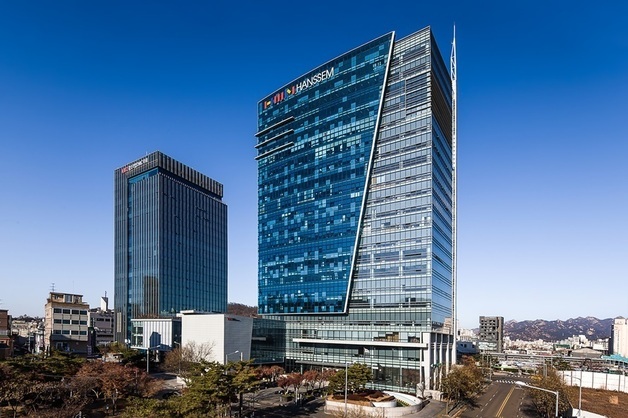 한샘, 재무리스크 털고 점프업…롯데쇼핑 재무통 이사회 합류