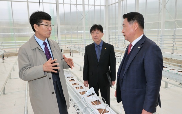 윤건영 교육감·정영철 영동군수, 교육으로 지역소멸 정면 돌파