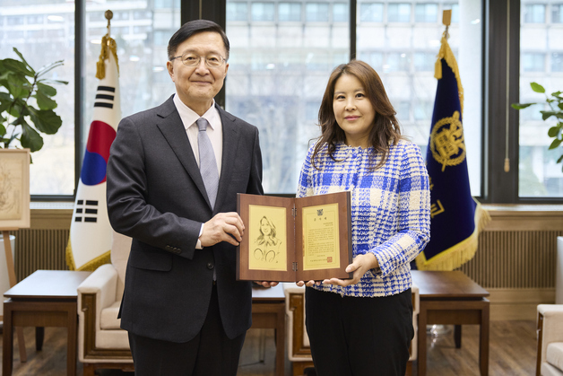 임당장학문화재단, '글로벌 인재 양성' 서울대에 2억 기부