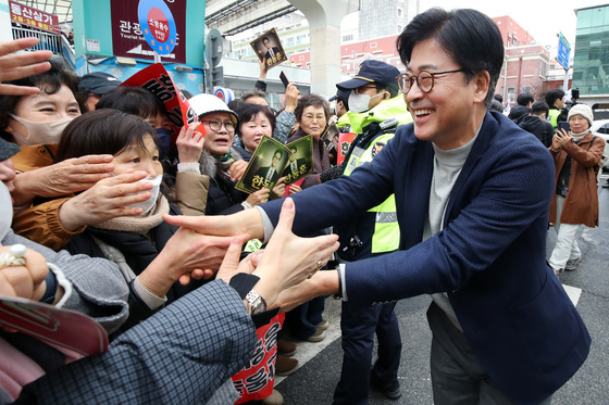 서문시장 찾은 김종혁 전 국힘 최고위원