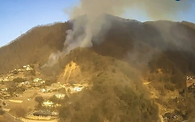 양평 서종면 전원주택단지 인근 산불…소방 진화 중