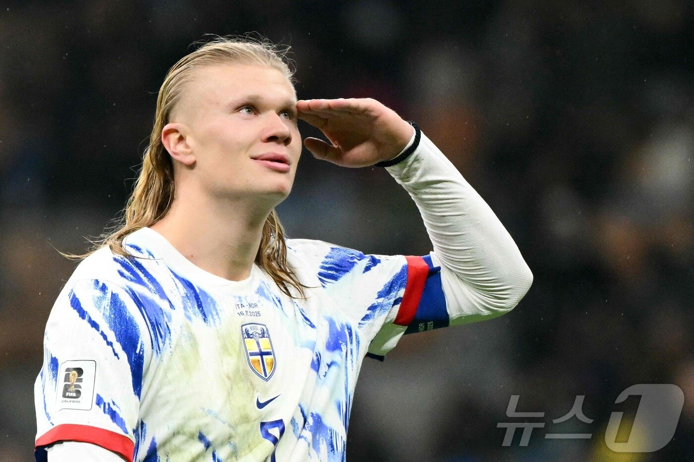 본문 이미지 - 노르웨이 특급골잡이 홀란드. 그는 유럽 예선에서 16골로 '예열'을 마쳤다. ⓒ AFP=뉴스1