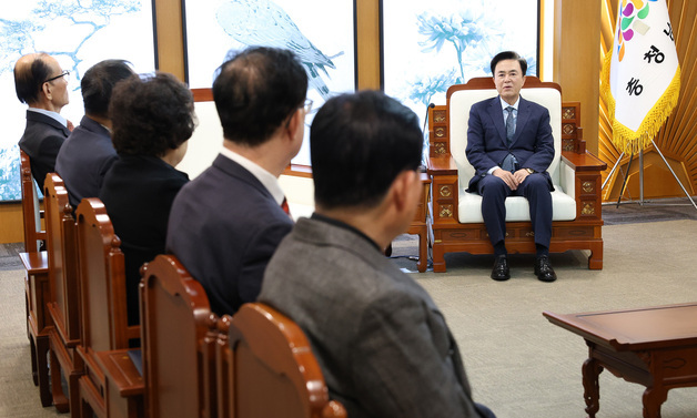 충남도, 올해 첫 원로자문회의…"경험과 지혜 도정에 반영"