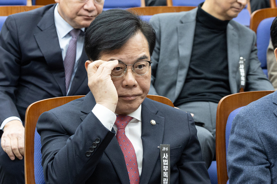 의원총회 참석한 송언석 원내대표