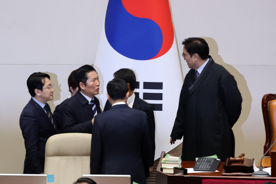 의장석 향한 정청래 민주당 대표