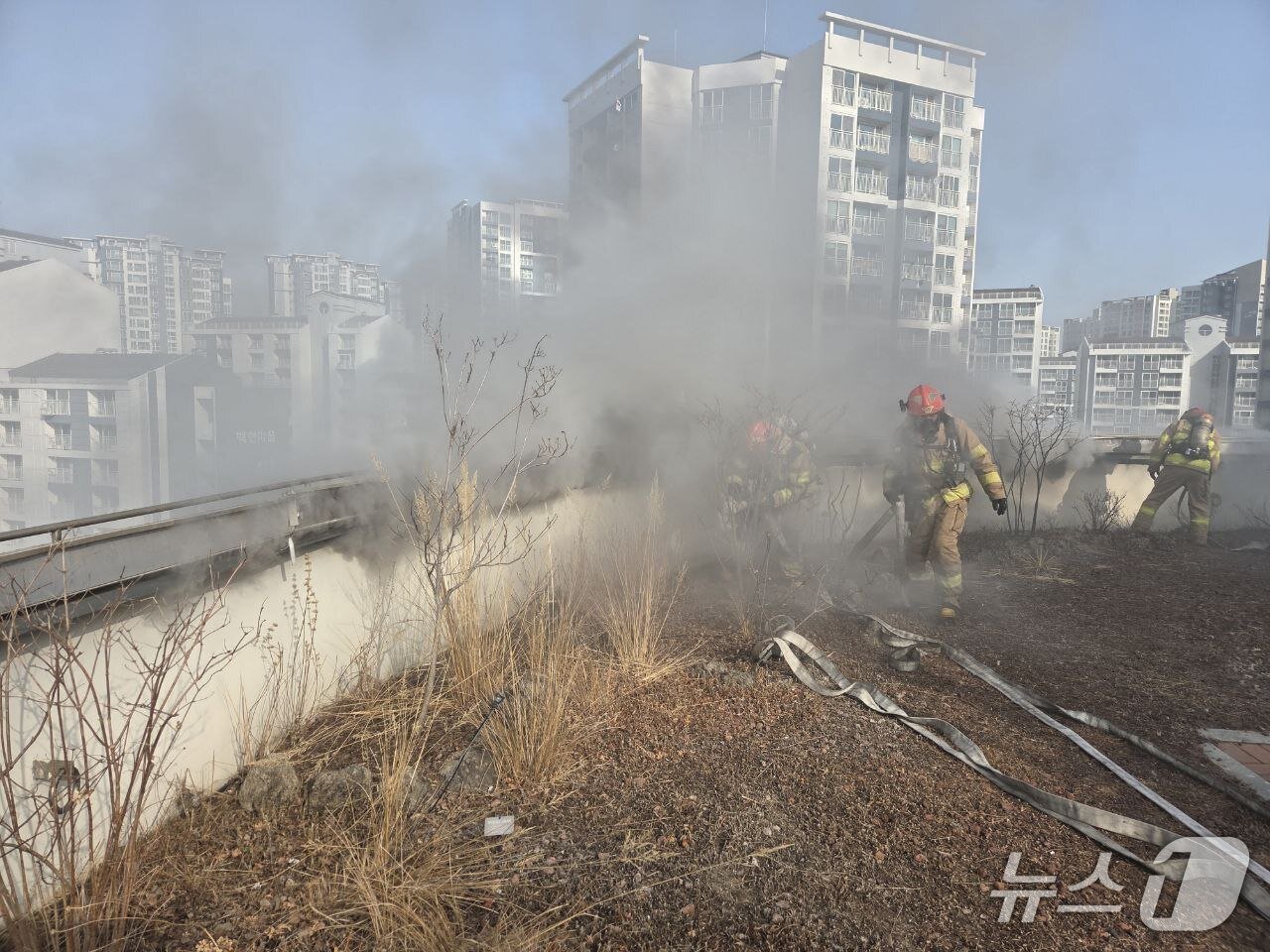 본문 이미지 - 화재 현장. (경기도소방재난본부 제공. 재판매 및 DB 금지) 2026.2.28/뉴스1
