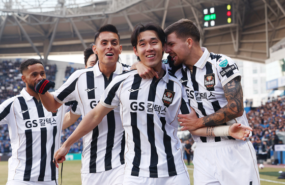 '조영욱 결승골' 서울, 개막전서 '승격팀' 인천 2-1 제압