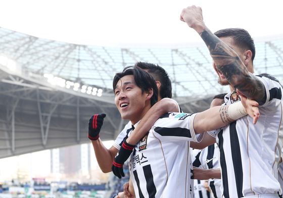 K리그1 개막전 선제골 주인공은 송민규