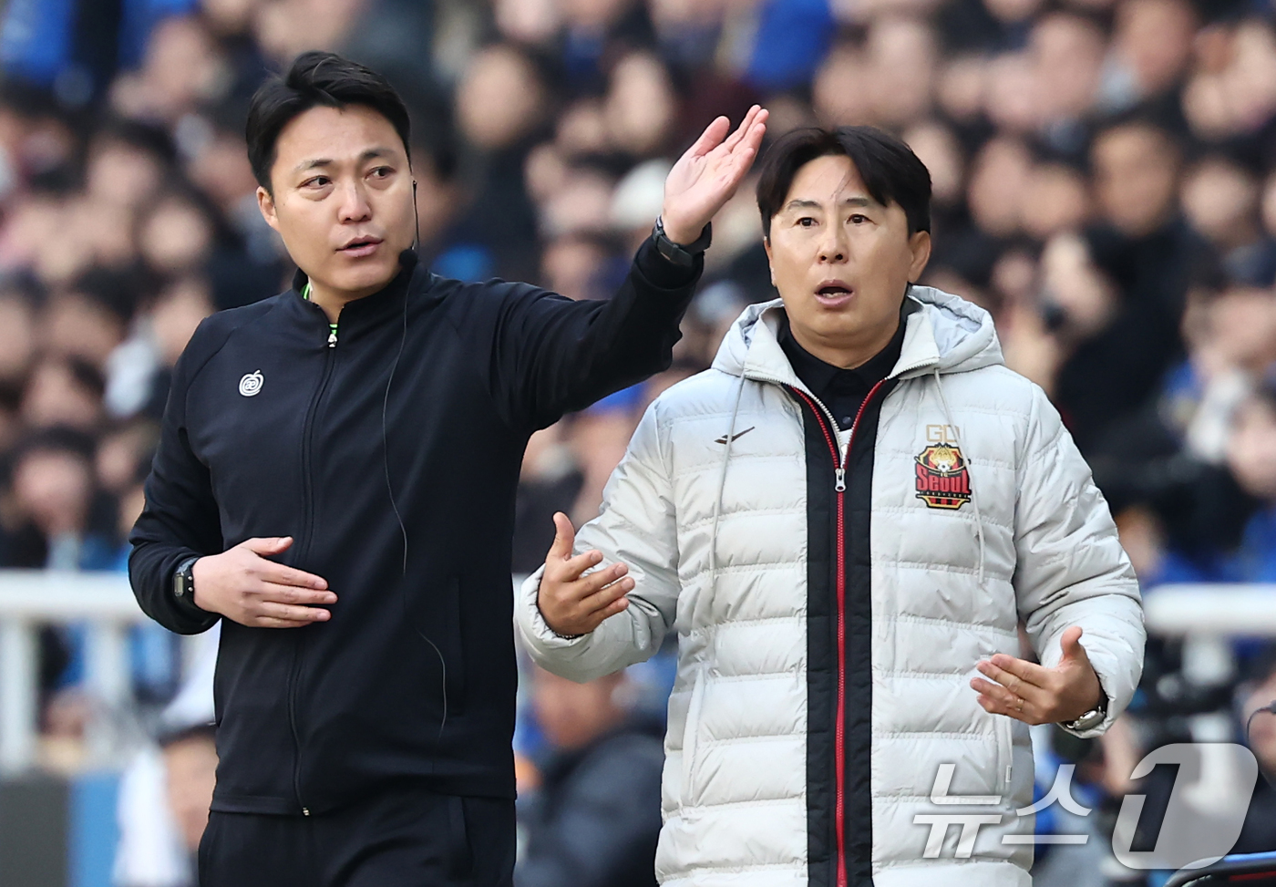 (인천=뉴스1) 김민지 기자 = 28일 오후 인천시 중구 인천축구전용경기장에서 열린 하나은행 K리그1 2026 공식 개막전 인천 유나이티드와 FC서울의 경기 후반전에서 FC서울 김 …