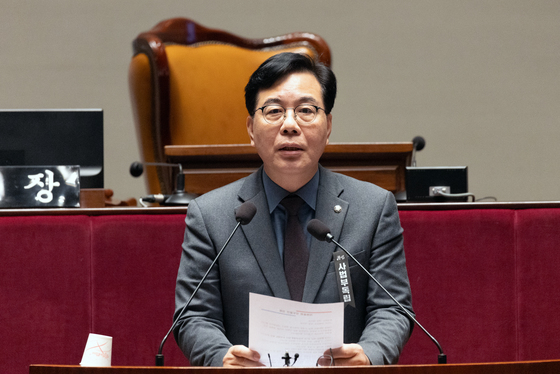 의총서 발언하는 송언석 원내대표