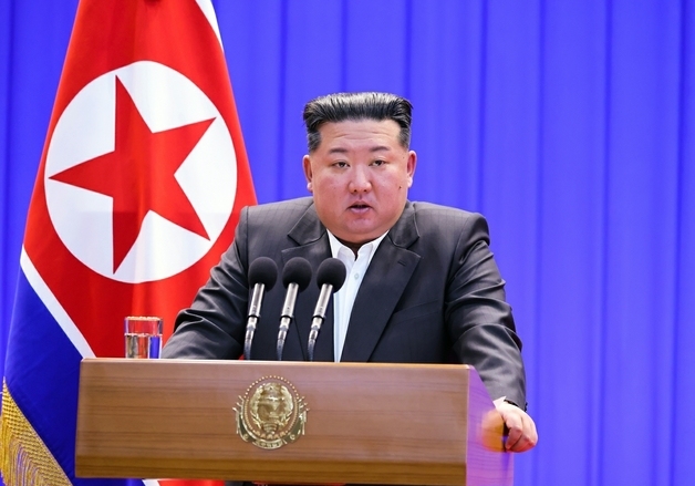 "반세기 동안 피폐했던 우리 농촌"…당 대회 앞두고 선대 '저격'한 김정은