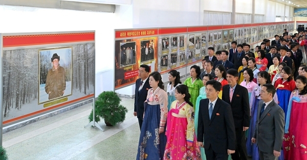 김정은, 축산업의 '현대화' 강조…김정일 기념사진전 개막[데일리 북한]