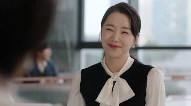 '사랑처방' 소이현, 우아한 저격·강철 멘탈…도파민 담당 '맑눈 팩폭러'