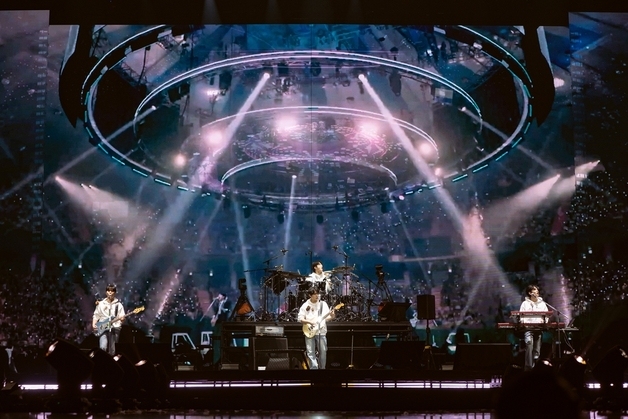 데이식스, 쿠알라룸푸르 단독 콘서트 성황 "우리가 항상 함께"