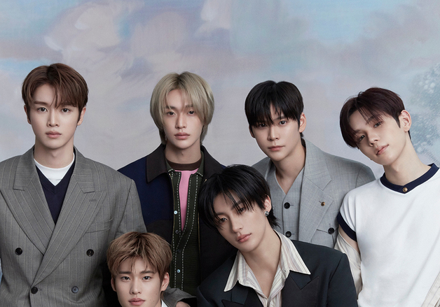 라이즈, 새해부터 中 매거진 커버 장식…훈훈 비주얼