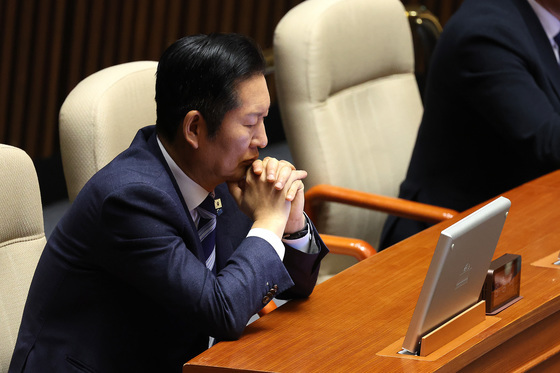 설득 나선 정청래·목소리 키우는 반대파…민주, 합당 제안 여파 지속