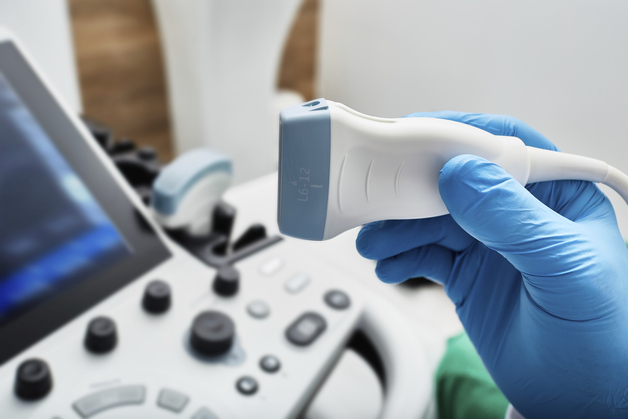 가슴 답답해 병원 간 70대 할아버지 '자궁 내 초기 임신' 진단 발칵