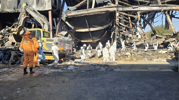 음성 생활용품 제조공장 화재 합동감식 착수