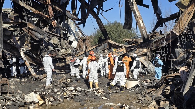 '화재' 음성 생필품공장 안전관리자 참고인 조사…내부 CCTV 국과수 의뢰