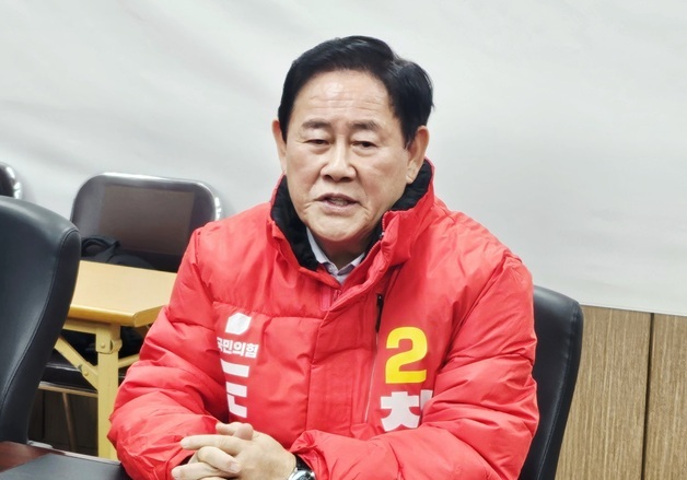 발언하는 최경환 경북지사 예비후보