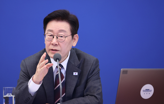 홍준표 "돈, 부동산 아닌 증시로 가야"…李대통령 정책 평가하면서 조언도