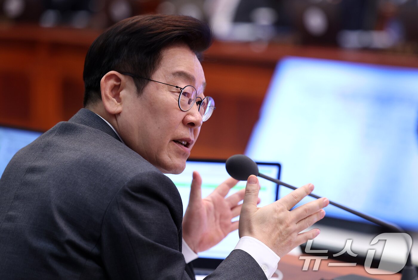 본문 이미지 - 이재명 대통령이 3일 청와대에서 열린 국무회의에서 발언을 하고 있다. (청와대통신사진기자단) 2026.2.3/뉴스1 ⓒ News1 이재명 기자