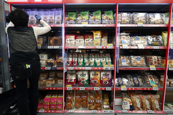 물가 6개월째 2%대 유지…중동 변수에 3월 '촉각'(종합)