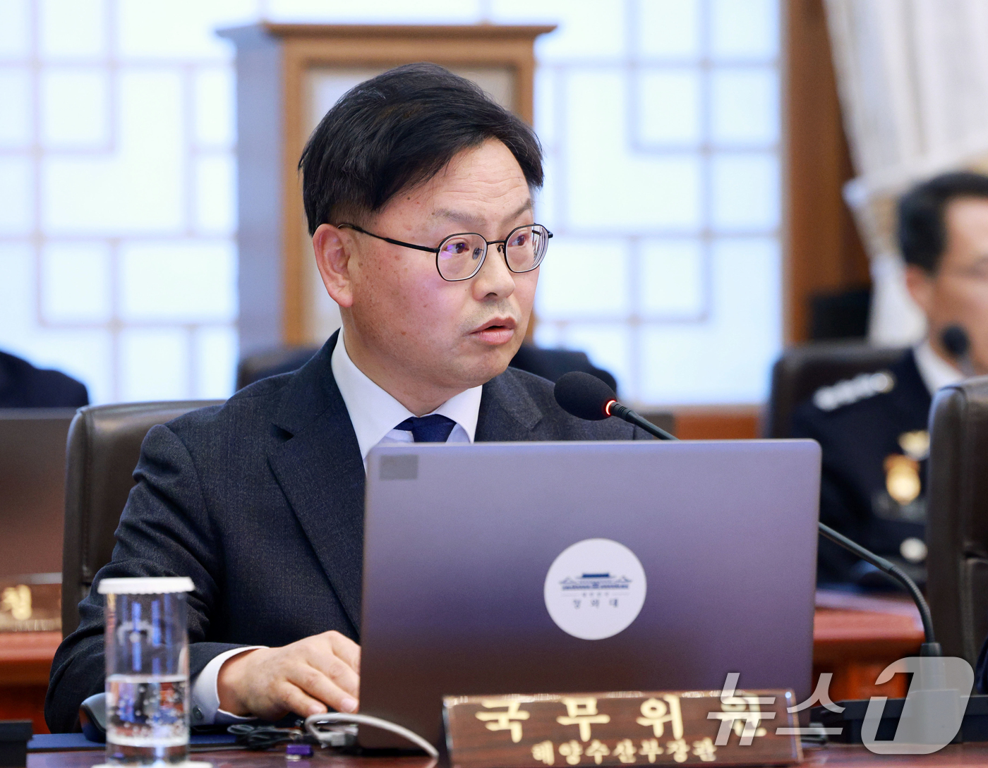 (서울=뉴스1) 허경 기자 = 김성범 해양수산부 차관이 3일 청와대에서 열린 국무회의에서 발언을 하고 있다. (청와대통신사진기자단) 2026.2.3/뉴스1