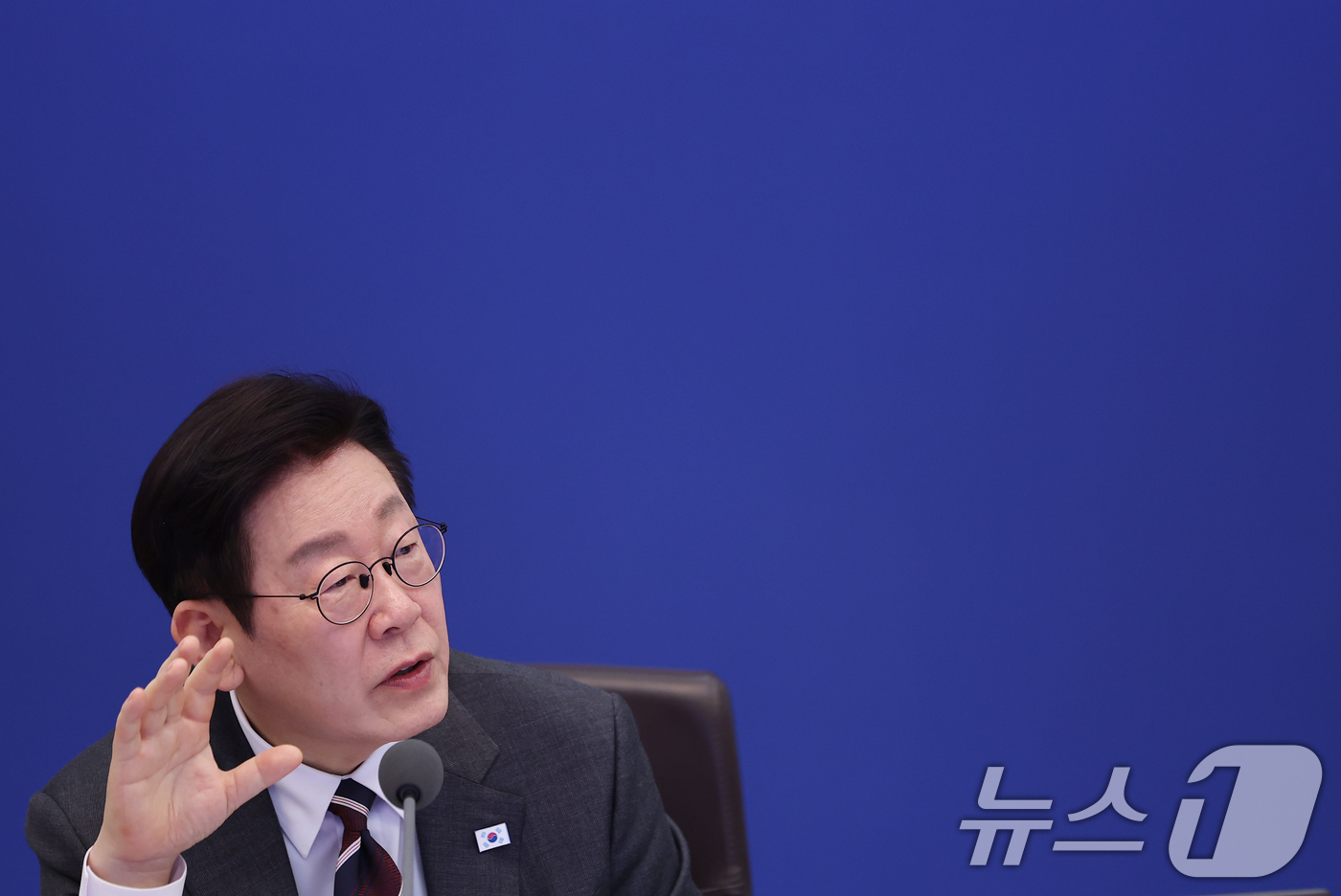 (서울=뉴스1) 이재명 기자 = 이재명 대통령이 3일 청와대에서 열린 국무회의에서 발언을 하고 있다. (청와대통신사진기자단) 2026.2.3/뉴스1