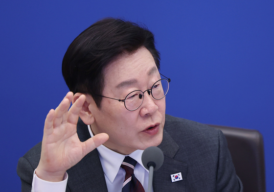 국힘 "민간공급 없는 부동산 대책, 신부 없는 결혼식"…민주 "투기 촉진"