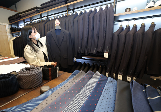 '무료로 면접정장 빌려드려요'