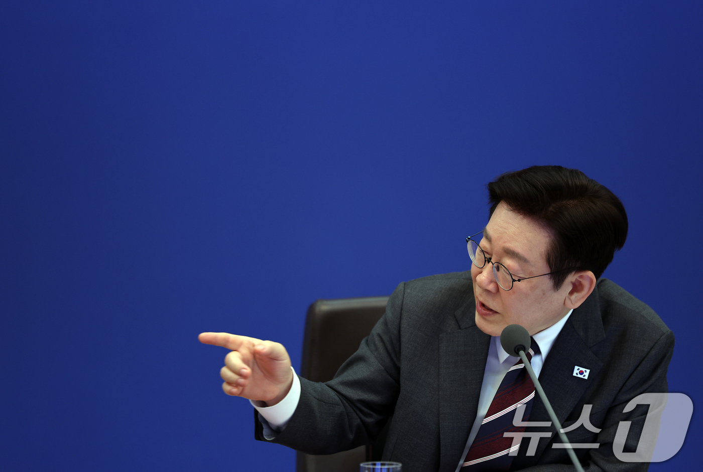 (서울=뉴스1) 이재명 기자 = 이재명 대통령이 3일 청와대에서 열린 국무회의에서 발언을 하고 있다. (청와대통신사진기자단) 2026.2.3/뉴스1