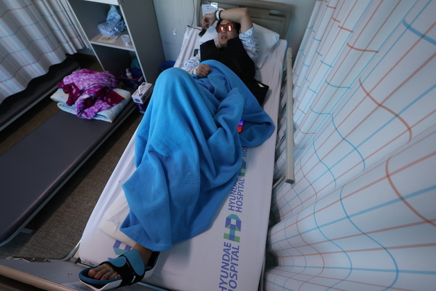 "테이프에 묶인 이모 보자마자 쫓아갔죠" 강도와 사투 벌인 시민