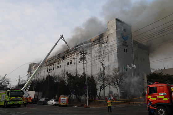 SPC삼립 시화공장 화재, 4시간여 만에 초진…대응 1단계 해제(종합2보)