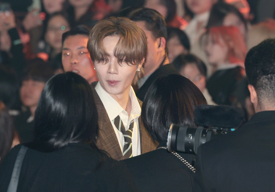 서울패션위크 찾은 태국배우 지프룩