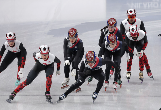 쇼트트랙 대표팀, '최강' 캐나다와 합동 훈련…"새로운 경험"[올림픽]