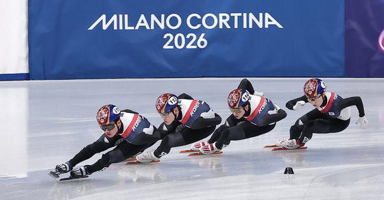 [뉴스1 PICK]'밀라노 적응' 쇼트트랙 대표팀, '최강' 캐나다와 합동 훈련