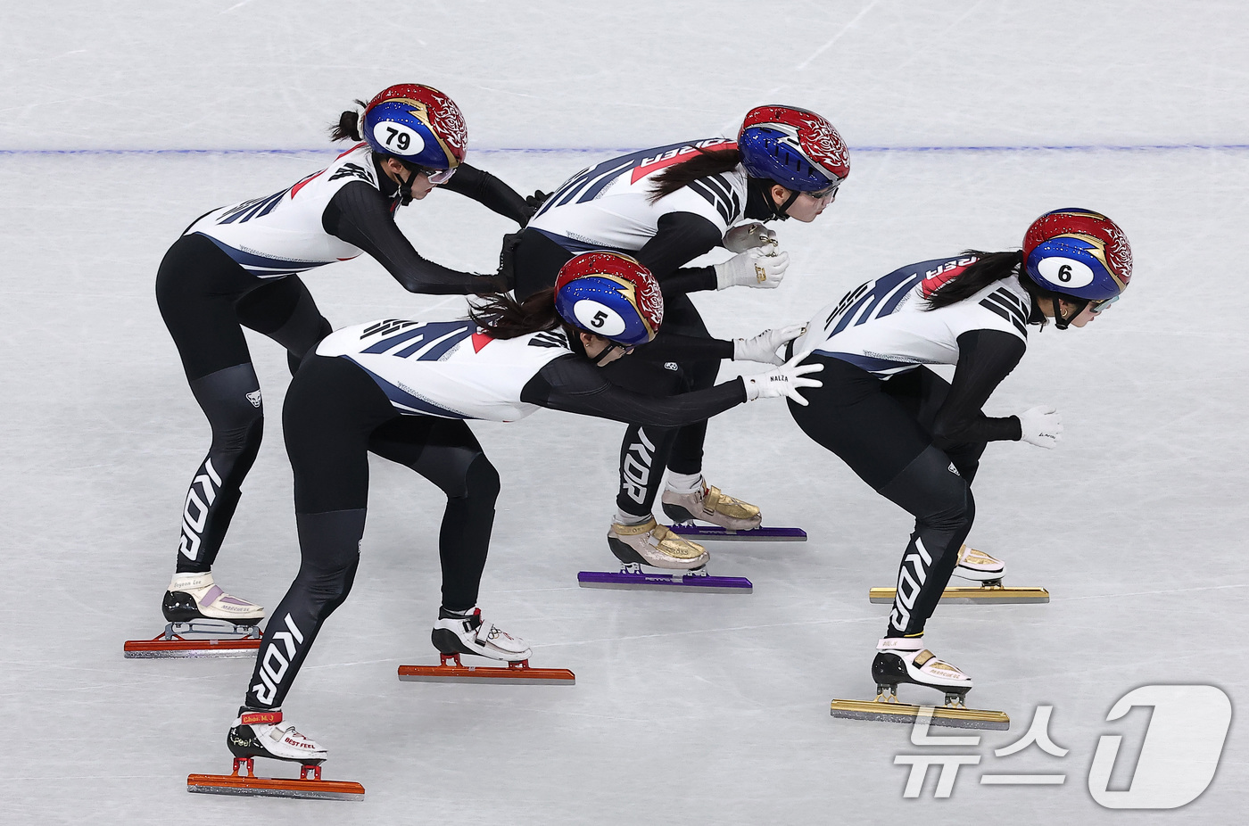 (밀라노=뉴스1) 김성진 기자 = 2026 밀라노·코르티나담페초 동계올림픽 개막을 사흘 앞둔 3일(현지시간) 이탈리아 밀라노 아이스스케이팅 아레나에서 대한민국 쇼트트랙이 계주 훈련 …