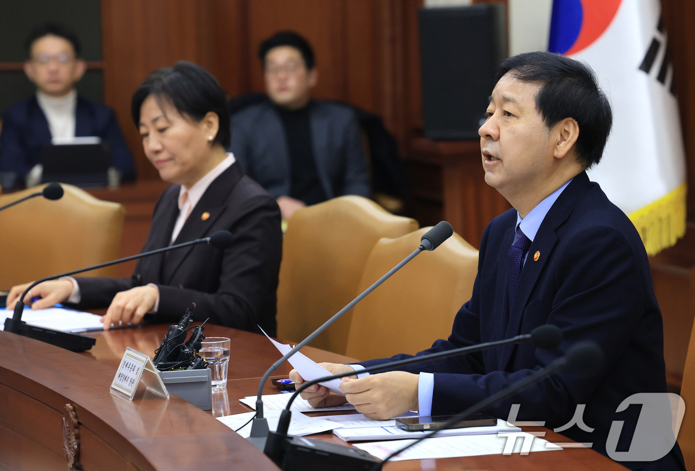 (서울=뉴스1) 임세영 기자 = 구윤철 부총리 겸 재정경제부 장관이 4일 오전 서울 종로구 정부서울청사에서 열린 경제관계장관회의에서 모두발언을 하고 있다. 2026.2.4/뉴스1