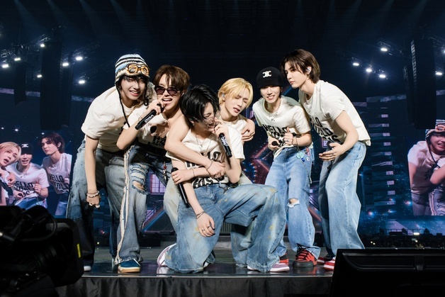 보이넥스트도어, 라이브 앨범 발표 "감격…행복한 기억 즐겨달라"