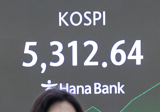 5300 재탈환한 코스피