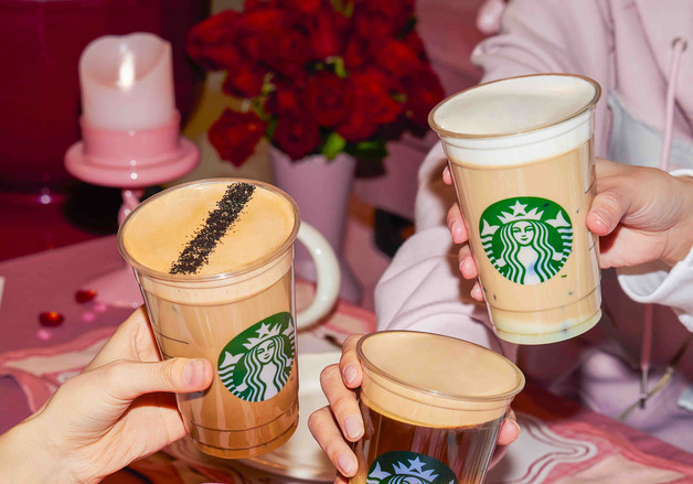 이번 밸런타인데이에는 스타벅스로…'붉은 로즈 초콜릿' 등 선보여