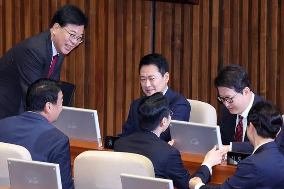 김종혁 "당권파, 설 전 원외 친한계 정리…모양 삼아 일부 친윤 끼워넣기"