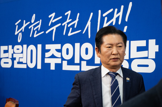 정청래, 합당 논의 위해 설득전…5일 초선·6일 중진·10일 재선 간담회