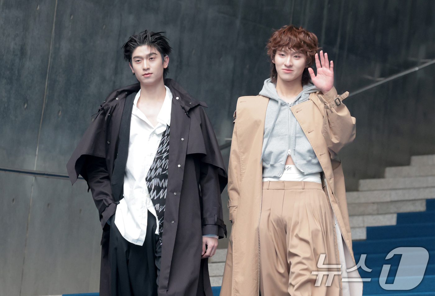 (서울=뉴스1) 권현진 기자 = 태국 배우 토마스(Thomas)와 껑(Kong)이 4일 서울 중구 동대문디자인플라자(DDP)에서 열린 2026 F/W 서울패션위크  컬렉션에서 ‘므 …